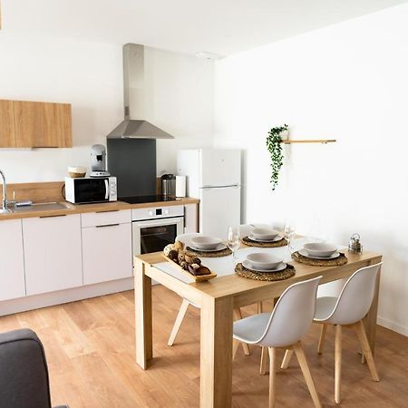 Spacieux Appartement Avec Parking Prive A Saumur Zewnętrze zdjęcie