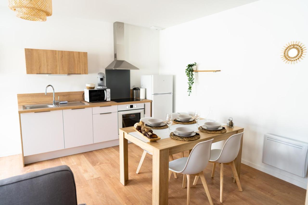 Spacieux Appartement Avec Parking Prive A Saumur Zewnętrze zdjęcie